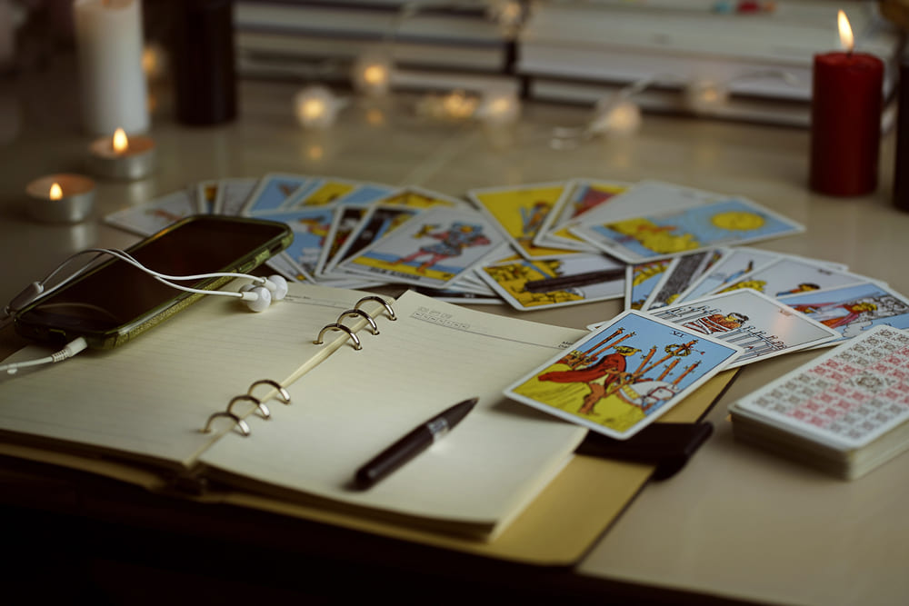 Le Tarot Psychologique et Spirituel : un outil de connaissance de soi